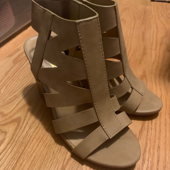 Soda Shoes - Wedged heels  2/$20 ❤️